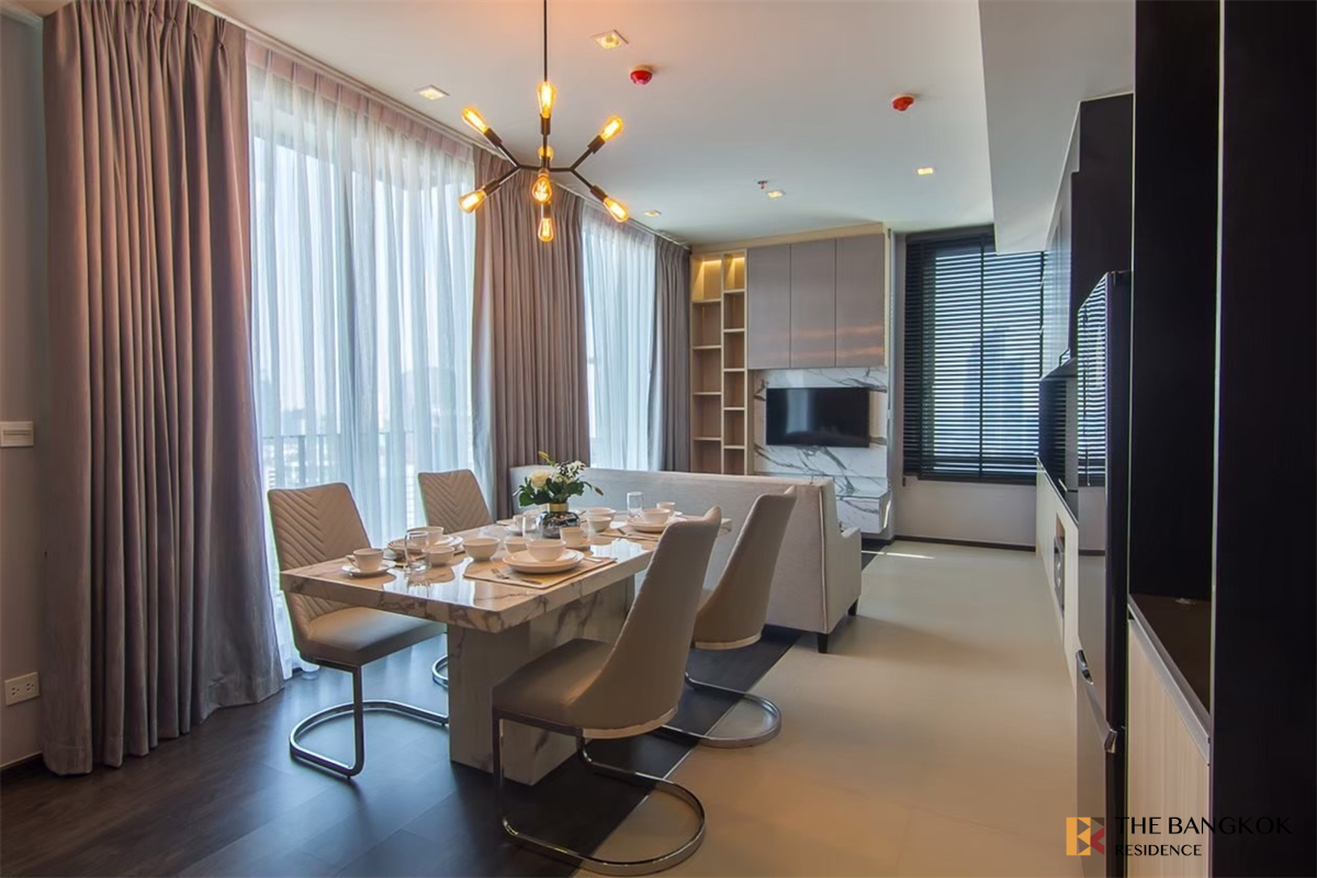 picture The Edge Sukhumvit 23 Move-in Ready, Just Bring Your Stuff near BTS Asok - 4/10