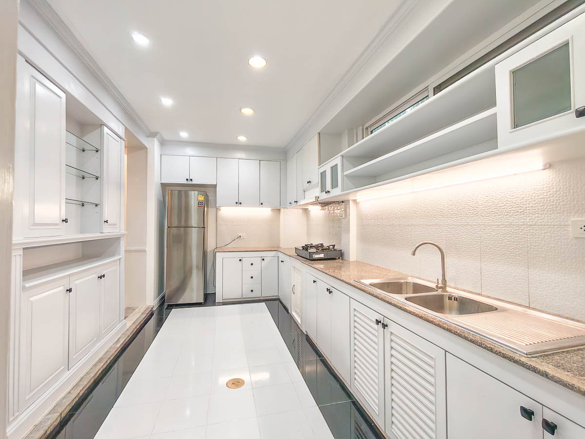 picture 6BRS 400 sqm house for rent ideal for big family or home office - 9/19