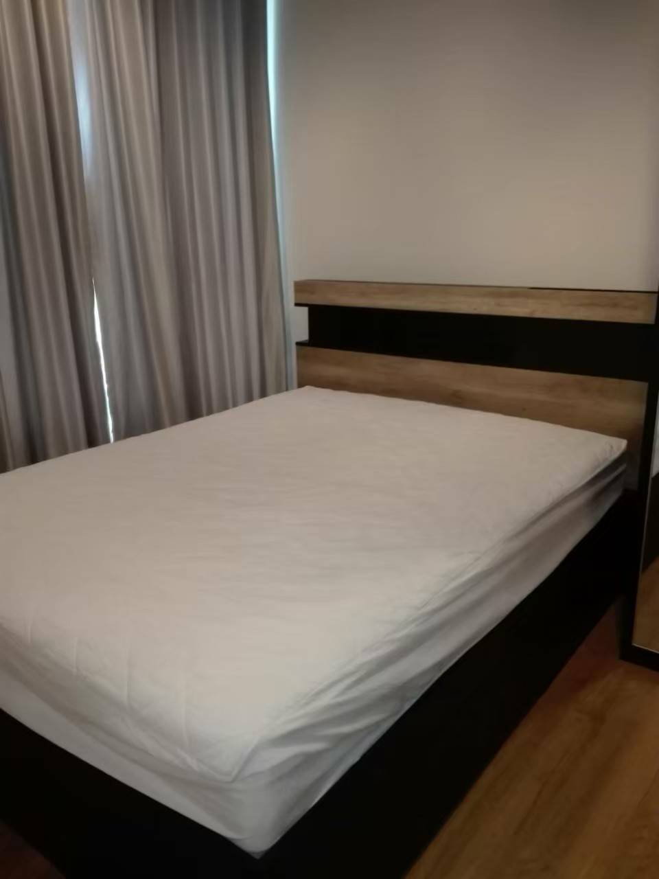 คอนโดให้เช่า : The Edge Sukhumvit 23  ((BTS Asoke อโศก ) MK-02 line @livingbkk 