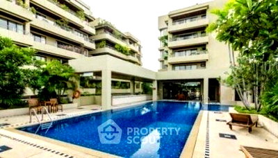 ขายคอนโด : คอนโด 3 ห้องนอน Supreme Ville Condominium ใกล้ MRT คลองเตย (ID 1441324)