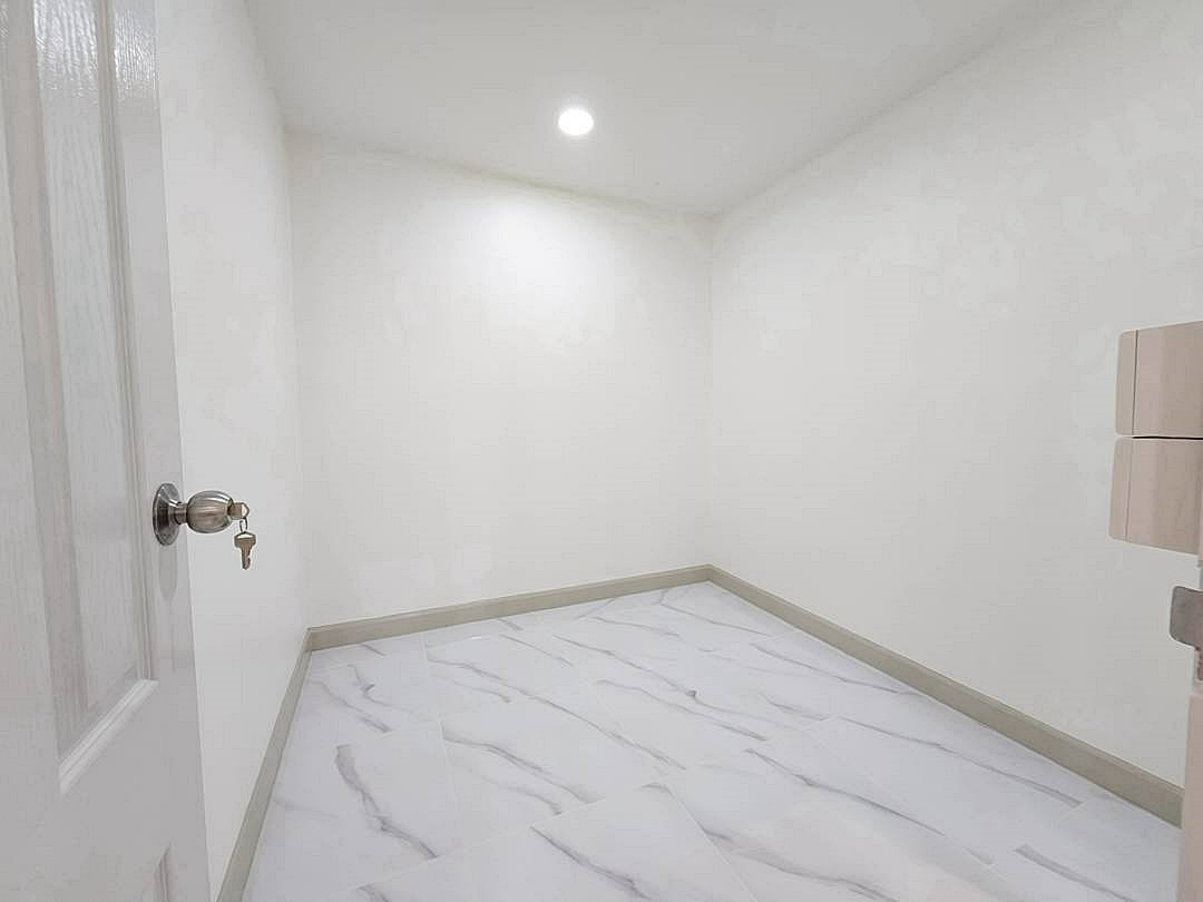 รูป บ้านสวย 5 ห้องนอน อยู่ถนนเมน #หมู่บ้านสุชา ติดถนนบางบัวทอง – สุพรรณบุรี ใกล้ตลาดสมบัติบุรี - รูปที่ 17/19
