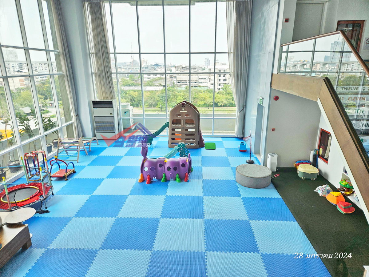 picture For Rent: Spacious Corner Condo with Beautiful View and Privacy - 30/38