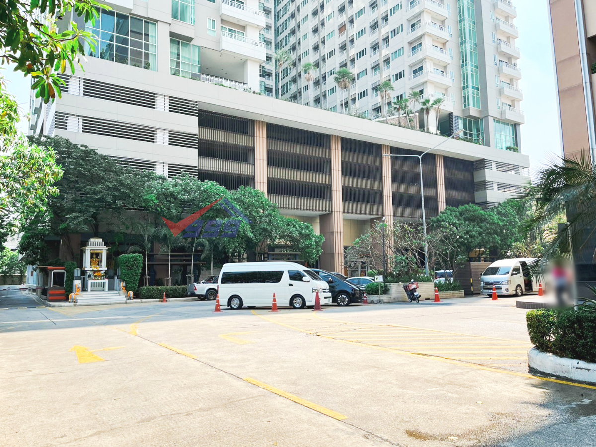 picture For Rent: Spacious Corner Condo with Beautiful View and Privacy - 35/38