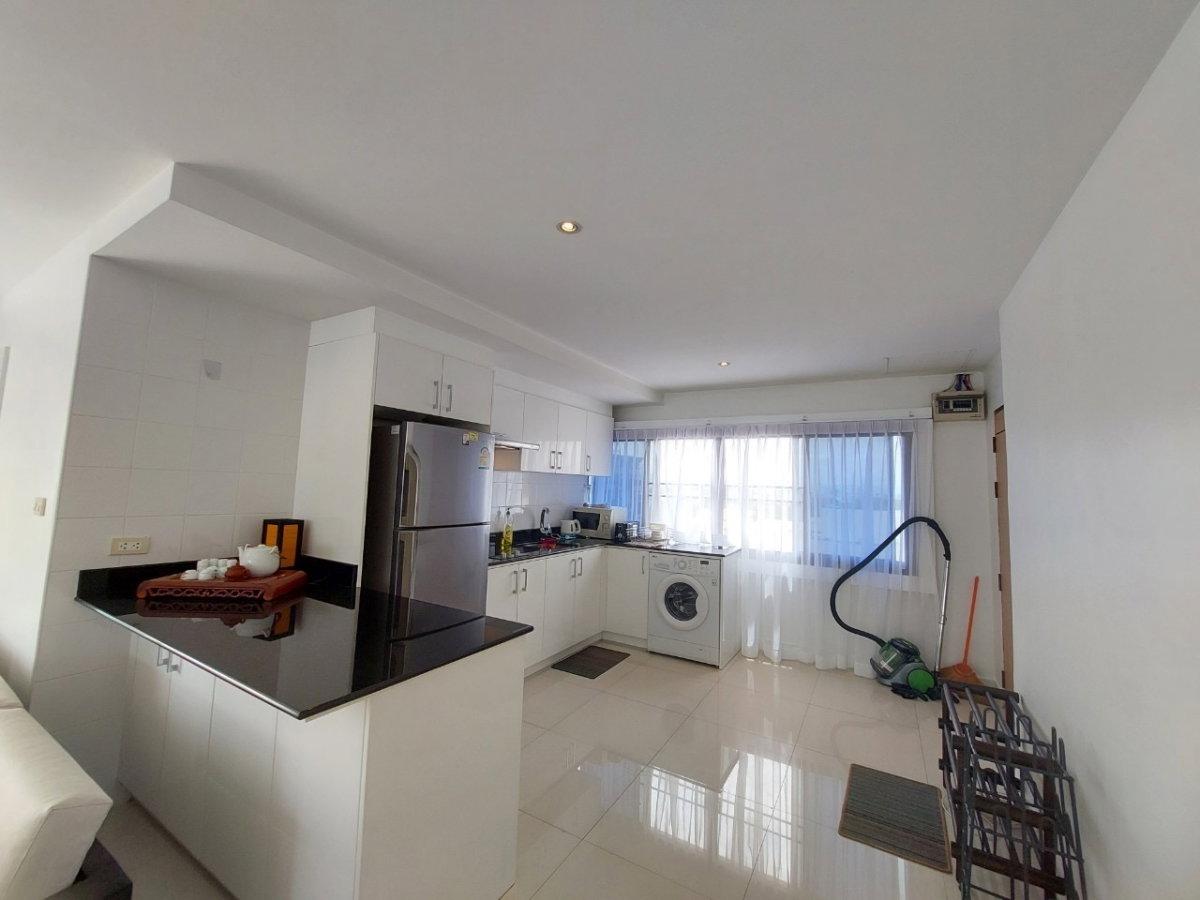 picture Stunning Mountain view condo just 200 m. from MAYA mall, Chiang Mai - 8/13