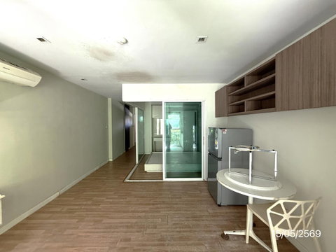 🏢 Condo for Sale: V Condo | Near Pradit Manutham Road