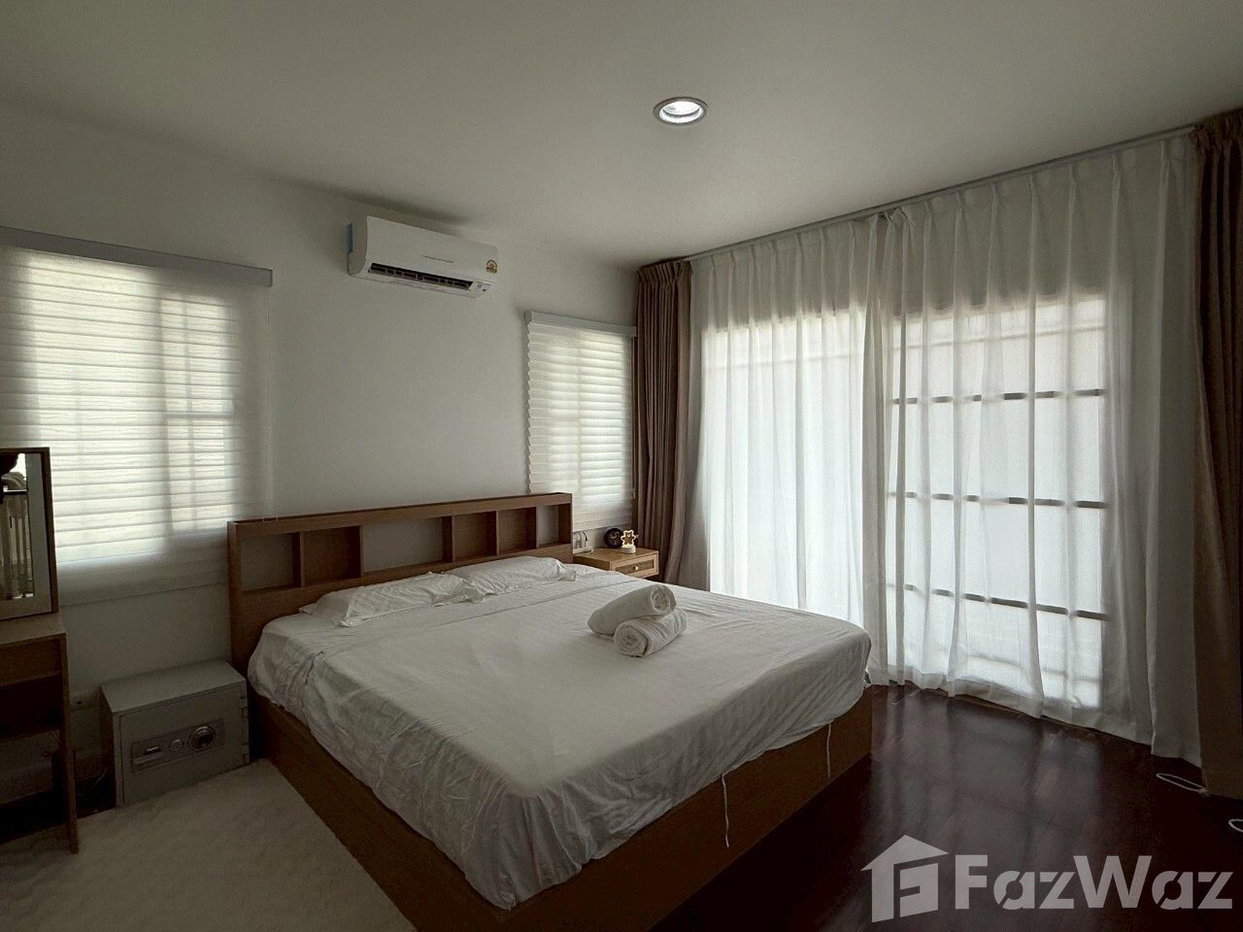 picture Stylish Living on A Peaceful Phuket Hillside 5367665 - 4/21