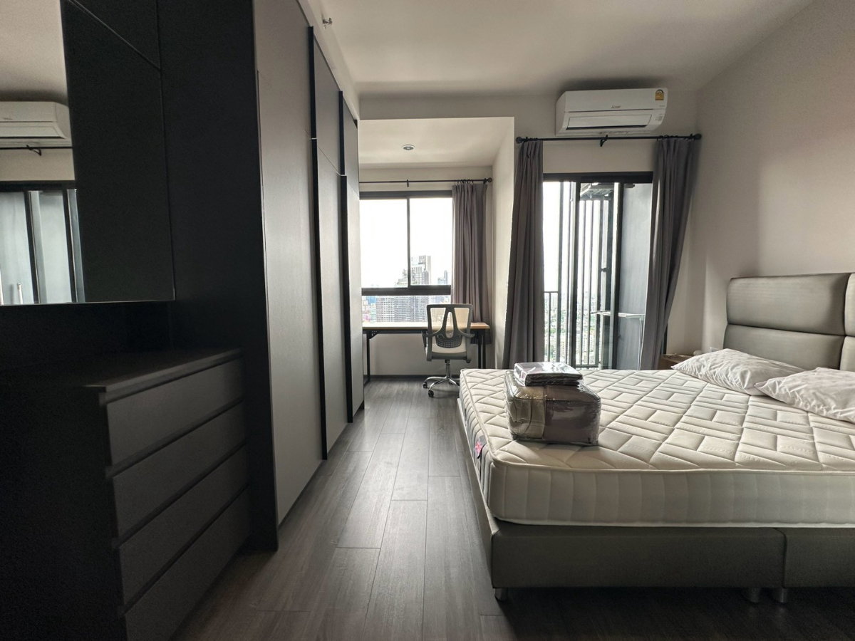 รูป For Rent: Ideo Sukhumvit-Rama 4 Fully Furnished unit with nice view near BTS Phrakhanong - รูปที่ 5/10