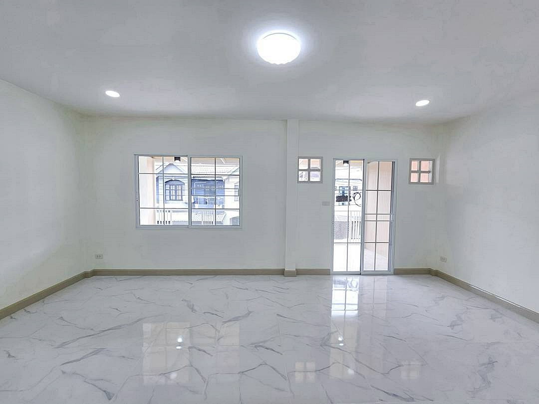 รูป บ้านสวย 5 ห้องนอน อยู่ถนนเมน #หมู่บ้านสุชา ติดถนนบางบัวทอง – สุพรรณบุรี ใกล้ตลาดสมบัติบุรี - รูปที่ 12/19