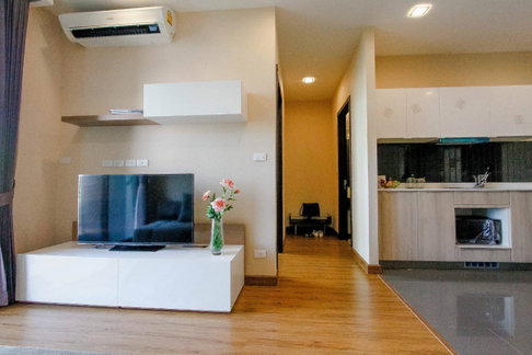 FOR RENT 1bedroom : STYLISH CONDO near nimman CMU Maya  :Tel. 082-389-9314 (Boo)