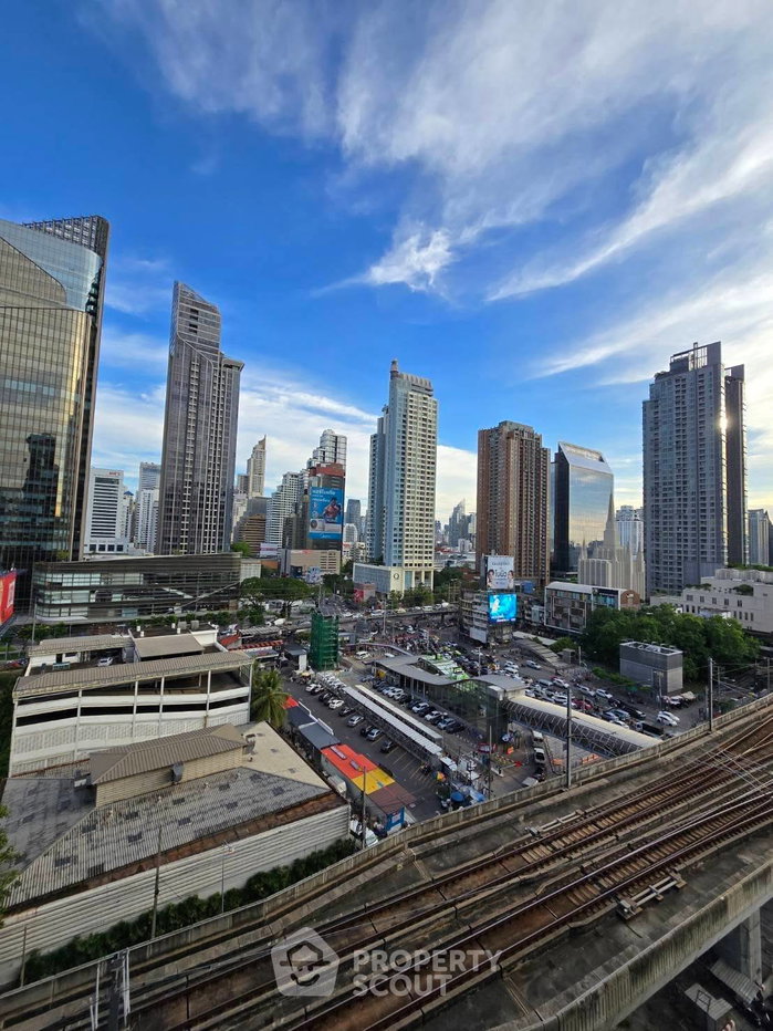 picture 1-BR Condo At Life Asoke In Bang Kapi Near ARL Makkasan (ID 3189158) - 11/12