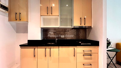 Condos for sale : 🛏️ Studio - 🛁 1 Bath - 🏙️ Pool View - 🇹🇭 THAI name - 🏢 Diamond Suites Resort Pattaya - Ref: DS42