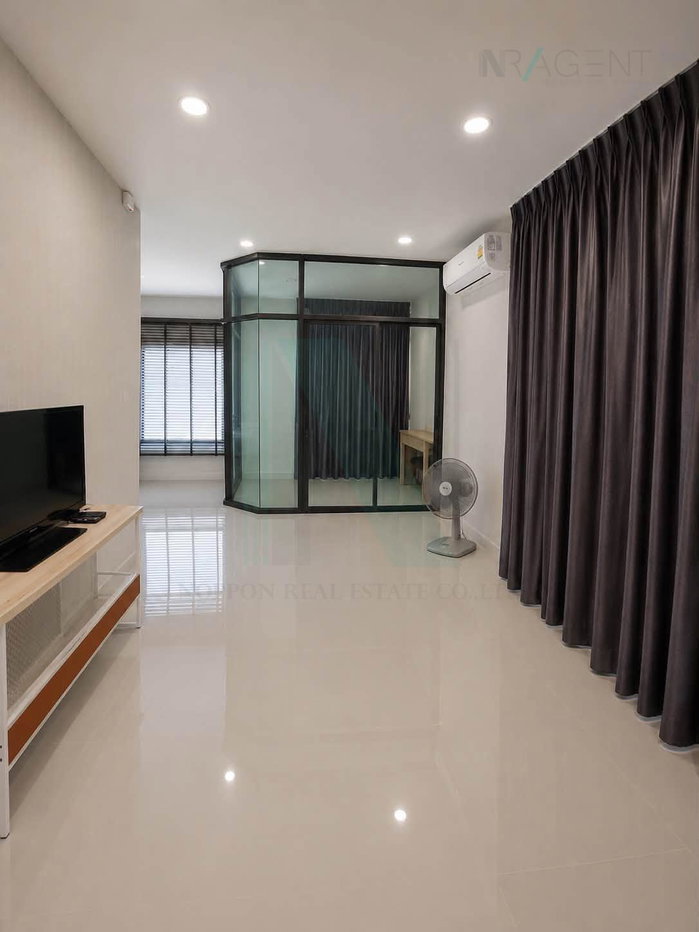 รูป ให้เช่าบ้านเดี่ยว 2 ชั้น เพอร์เฟค พาร์ค กรุงเทพกรีฑา - รามคำแหง 3 ห้องนอน 3 ห้องน้ำ - รูปที่ 4/8
