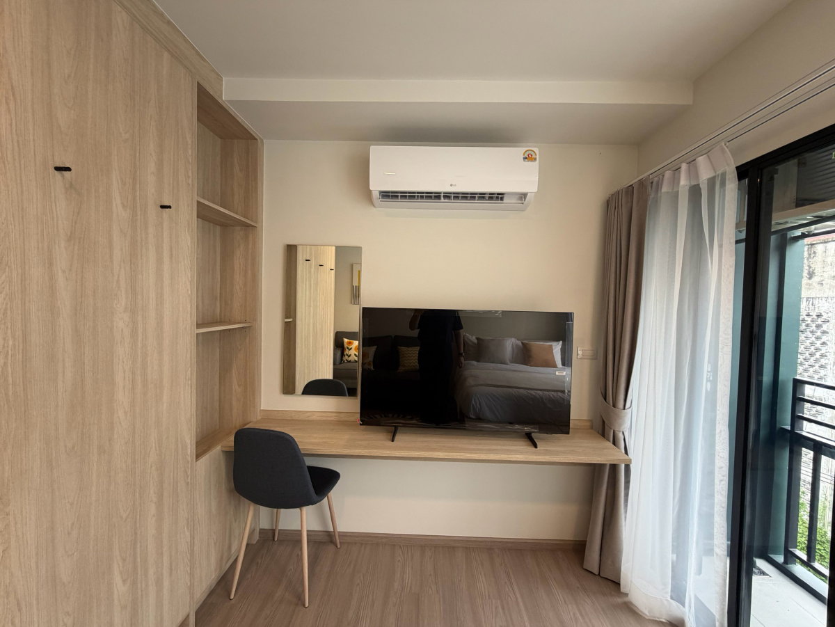 picture The Muve Bangwa – 1 Bed, Fully Furnished, Only 650m to BTS/MRT Interchange! - 8/10