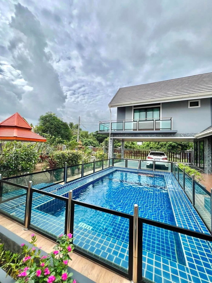 รูป 🏡✨ ขายพูลวิลล่า 2 ชั้น พร้อมสระว่ายน้ำส่วนตัว ใกล้โรงเรียนนานาชาติลานนา ✨🏡  CHD101857 - รูปที่ 3/24
