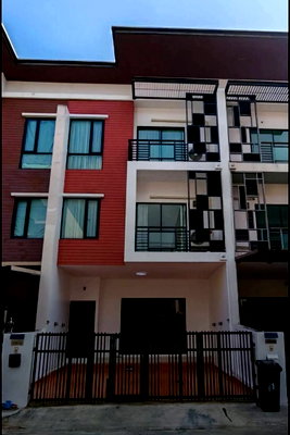 เช่าทาวน์โฮม เทสโก้โลตัส บางพลี : ให้เช่า | iField Bangna 
🏡 พร้อมเข้าอยู่ | 25,000 บาท/เดือน