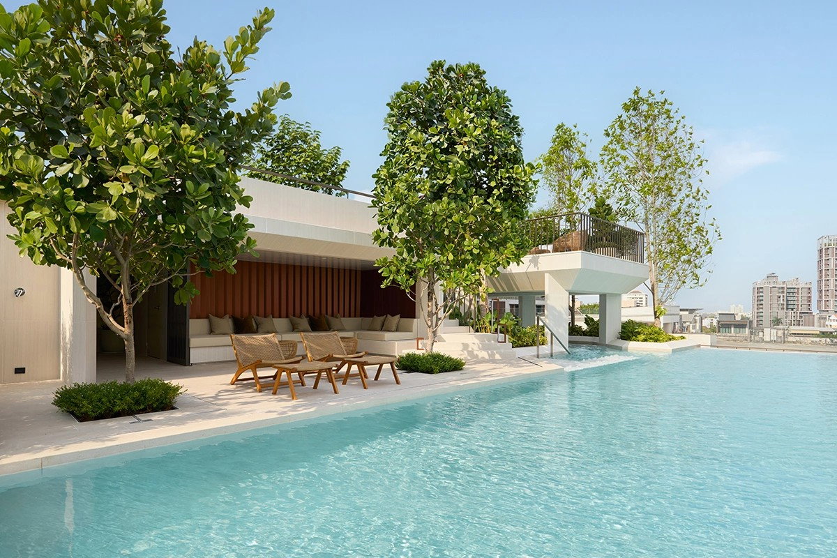 picture “VIA 61 | Private Luxury in Ekkamai” - 17/18