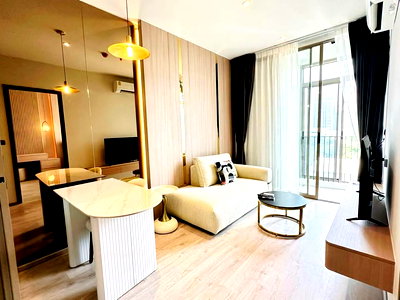 Condos for rent : ✨Luxury 1 Bedroom Unit For Rent @ Rhythm Ekkamai Estate ✨ 🏡