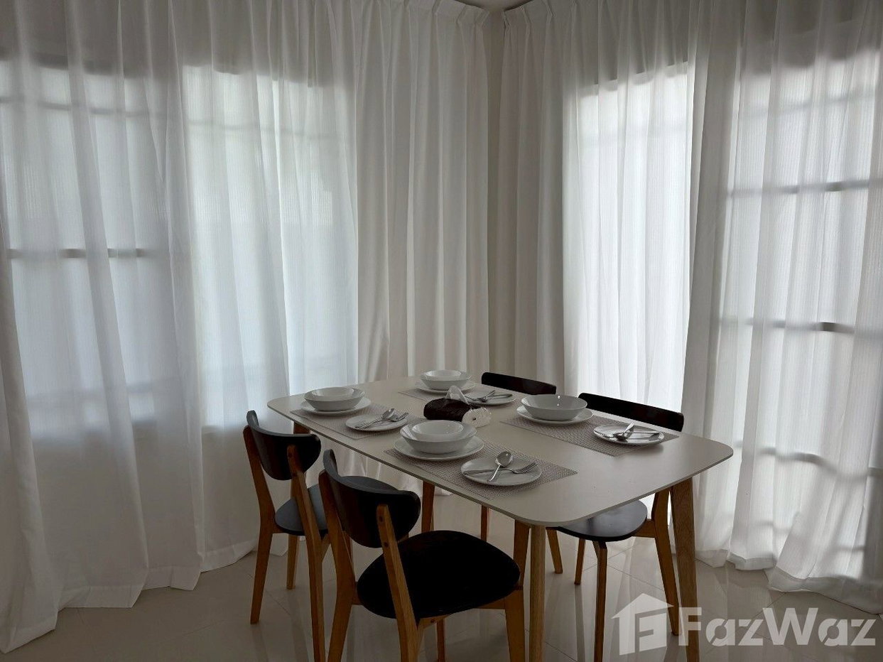picture Stylish Living on A Peaceful Phuket Hillside 5367665 - 7/21