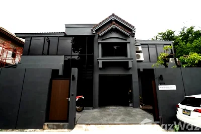 Houses for rent วิทยาลัยเสนาธิการทหาร : 3 Bedroom House for rent in Saphan Song, Bangkok  6674158
