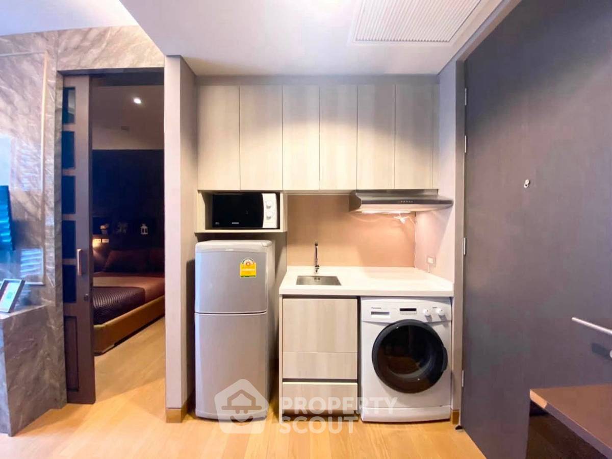 picture 21st-Floor 1-BR At The Lumpini 24 Near BTS Phrom Phong (ID 3191309) - 2/11
