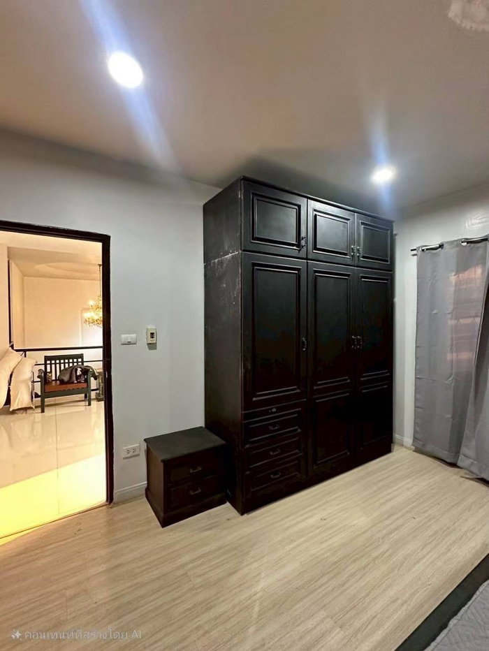 รูป RSTSL102 ให้เช่า บ้านเดี่ยวหรู 2 ชั้น สุทธิสาร – ลาดพร้าว 64 ขนาดที่ดิน 55 ตร.ว. พื้นที่ใช้สอย 350 ตร.ม. 5 นอน 2 น้ำ 60,000 บาท 064-959-8900 - รูปที่ 11/25