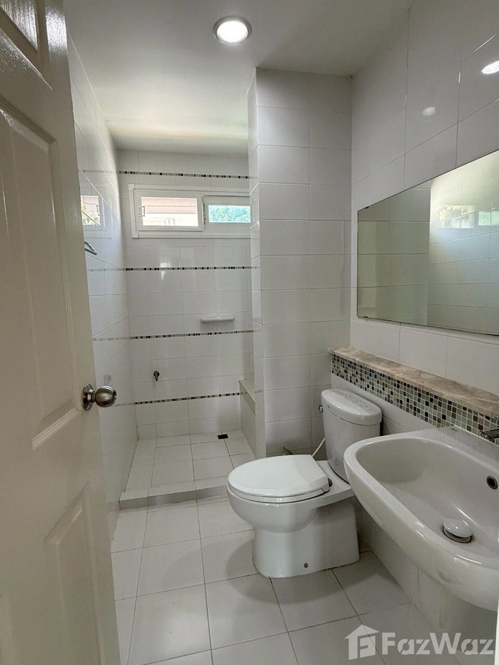 picture Stylish Living on A Peaceful Phuket Hillside 5367665 - 13/21