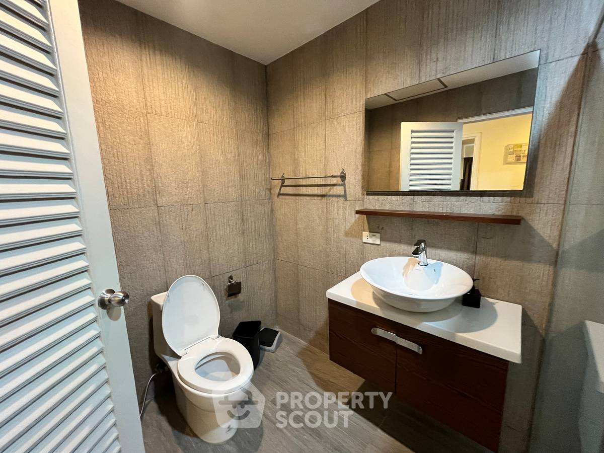 picture Spacious 2-BR 144 Sqm | Silom Condominium 100m To BTS Sala Daeng (ID 513138) - 15/15