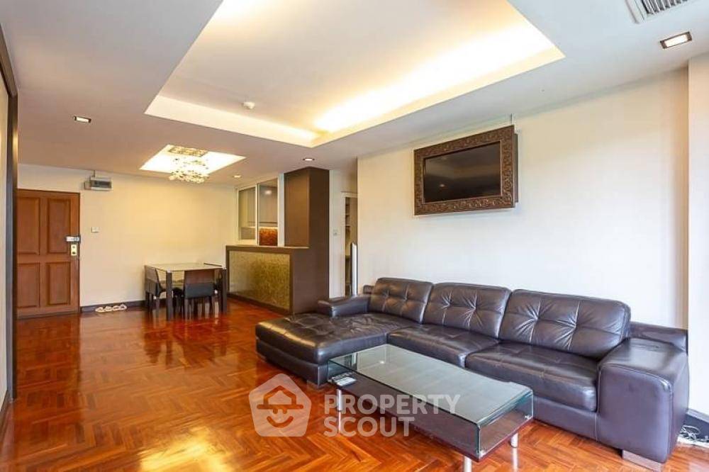 picture 3-BR Supreme Ville Condominium Near MRT Khlong Toei (ID 1441324) - 10/15