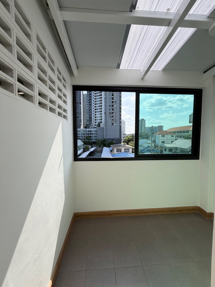 รูป อาคารพาณิชย์รีโนเวทใหม่ 2026 - 550 เมตรถึง BTS บางนา - รูปที่ 15/23