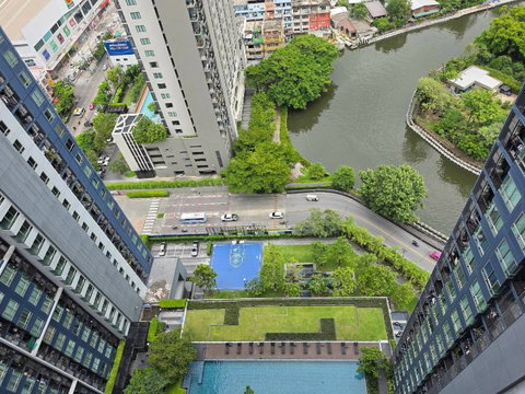 The Base Sukhumvit 77
🚆ใกล้ BTS อ่อนนุช & BIG.C อ่อนนุช
📥ค่าเช่า 14,000 บาท/เดือน | สัญญา 1 ปี
📝 ประกันห้อง 2 เดือน