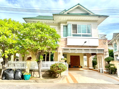 Houses for sale Muang Chon Buri Chonburi : Rare Find! 100 Sq.w. Single House at Casalunar with Private Beach Access