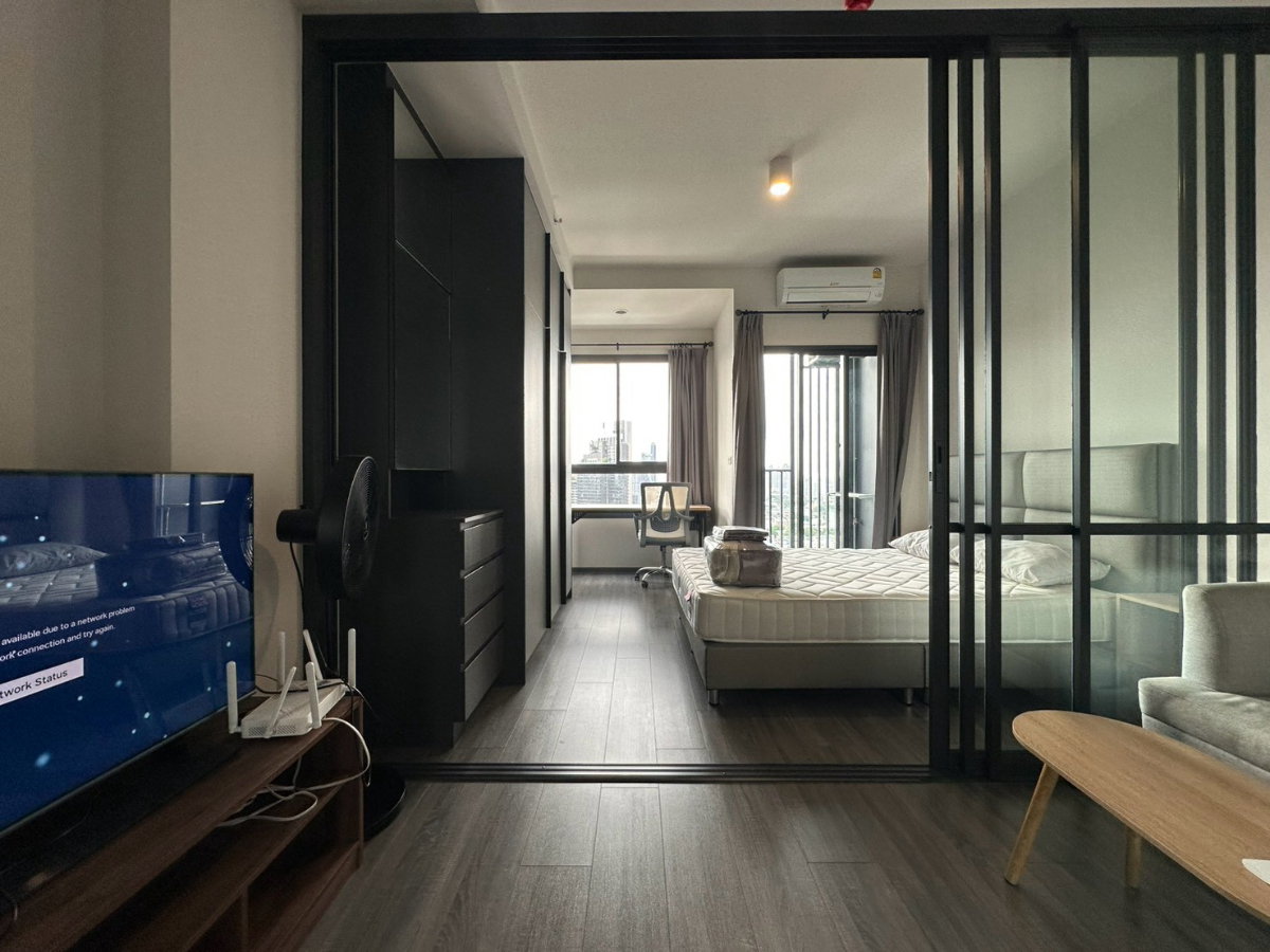รูป For Rent: Ideo Sukhumvit-Rama 4 Fully Furnished unit with nice view near BTS Phrakhanong - รูปที่ 2/10