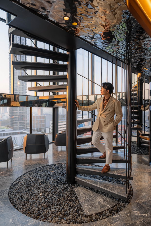 รูป ให้เช่า One Altitude  Charoenkrung  ** 130,000 บ./ ด. ***  ขนาด 132 ตร.ม.  3ห้องนอน 3ห้อง 1ห้องนั่งเล่น  +ห้องแม่บ้าน  ชั้น 10, 11  - รูปที่ 26/57