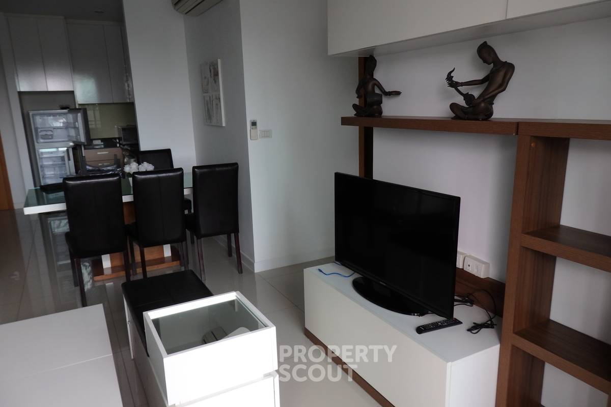 picture 2-BR Condo At Circle Condominium Near MRT Phetchaburi (ID 884332) - 1/8