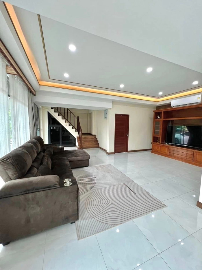 รูป 🏡✨ ขายพูลวิลล่า 2 ชั้น พร้อมสระว่ายน้ำส่วนตัว ใกล้โรงเรียนนานาชาติลานนา ✨🏡  CHD101857 - รูปที่ 5/24