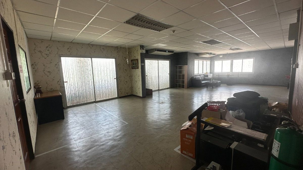 รูป ขายโกดังพร้อมออฟฟิศ บนที่ดิน 236 ตร.ว. ใน Factory Land วังน้อย เพียง 9 ล้าน - รูปที่ 31/36