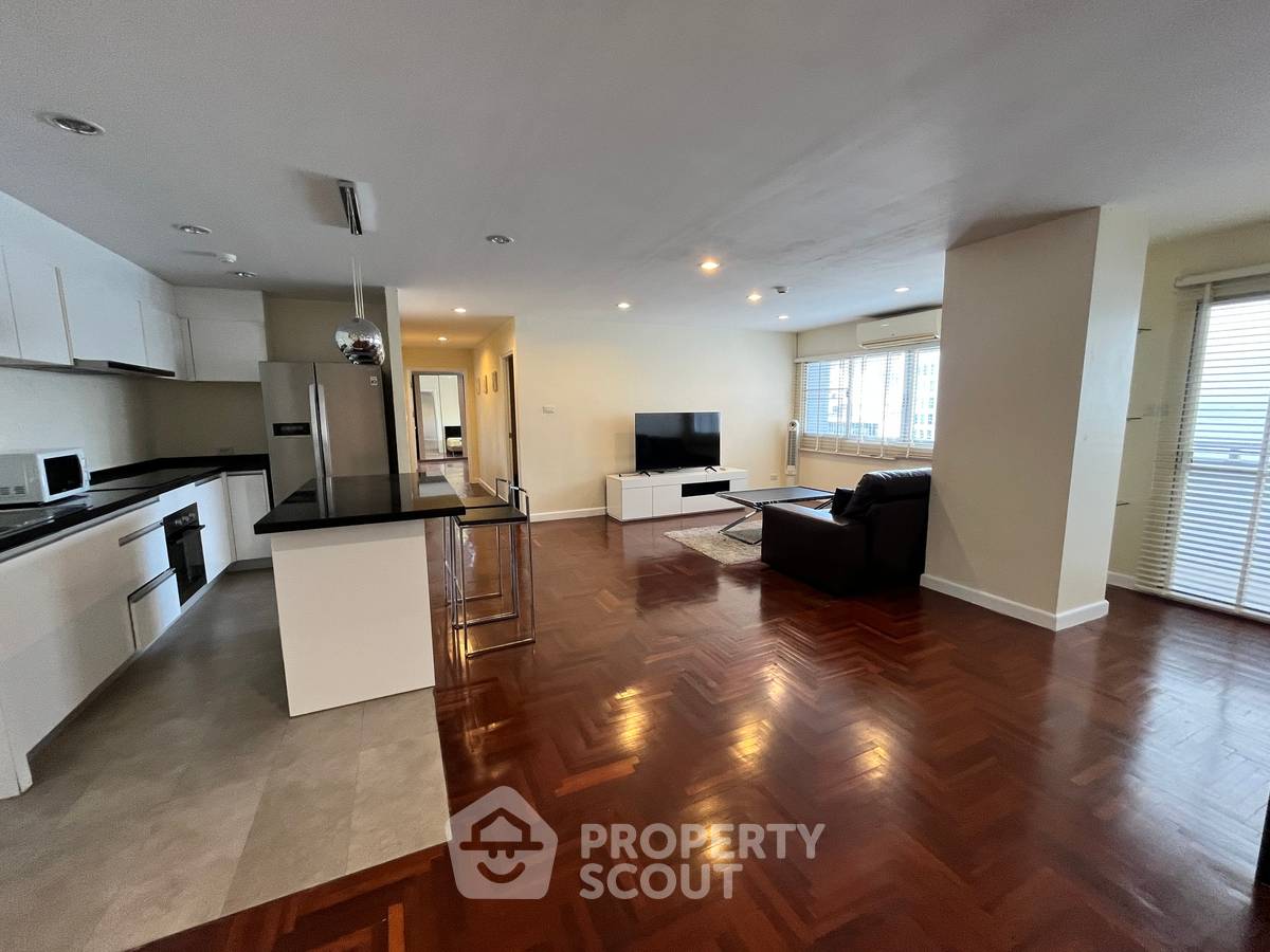 picture Spacious 2-BR 144 Sqm | Silom Condominium 100m To BTS Sala Daeng (ID 513138) - 2/15