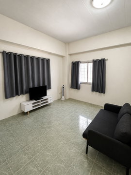 Value 1-Bedroom Condo 32.98 SqM for Sale in Si Phraya Near MRT Sam Yan - U6633524