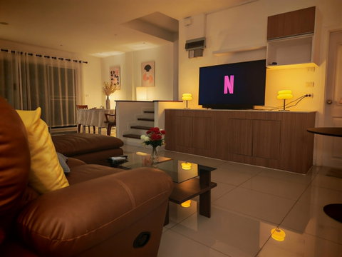 ให้เช่าบ้านสวน 5 ห้องนอน ใกล้ สาทร-BTS บางหว้า