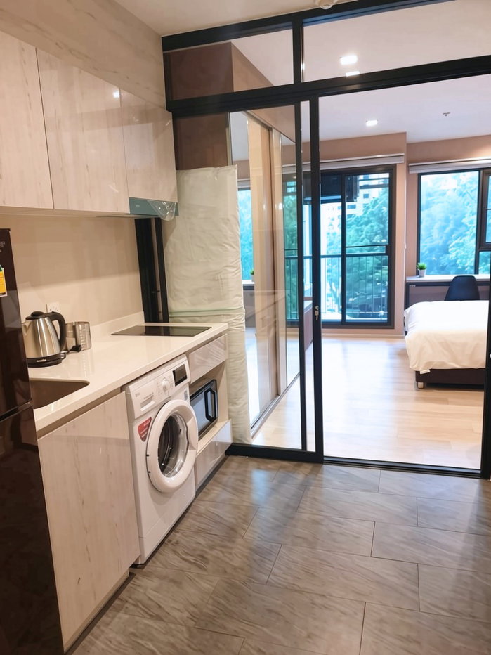picture 🔥 Life One Wireless, Studio room, 5th floor, 29 sq.m., prime location in Wireless Road-Ploenchit, only 21,000 THB/month! 🌿🏙️ - 7/8