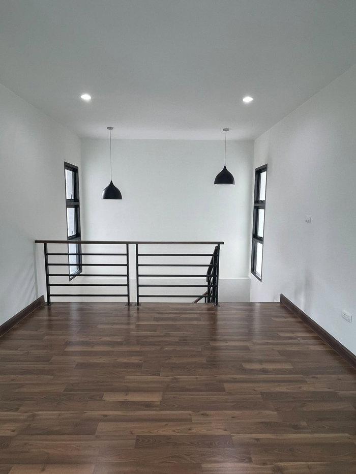 picture For Rent Large detached house The The Complete Sriracha - 16/21