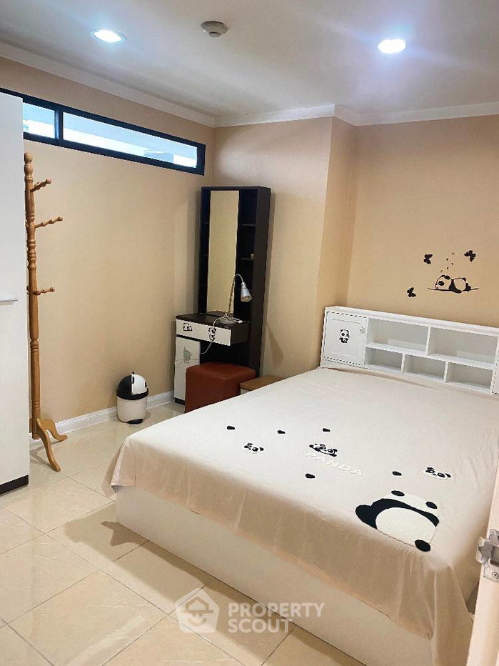 picture 98 Sqm 2-BR At Supalai Place Sukhumvit 39 Near BTS Phrom Phong (ID 1292543) - 5/13