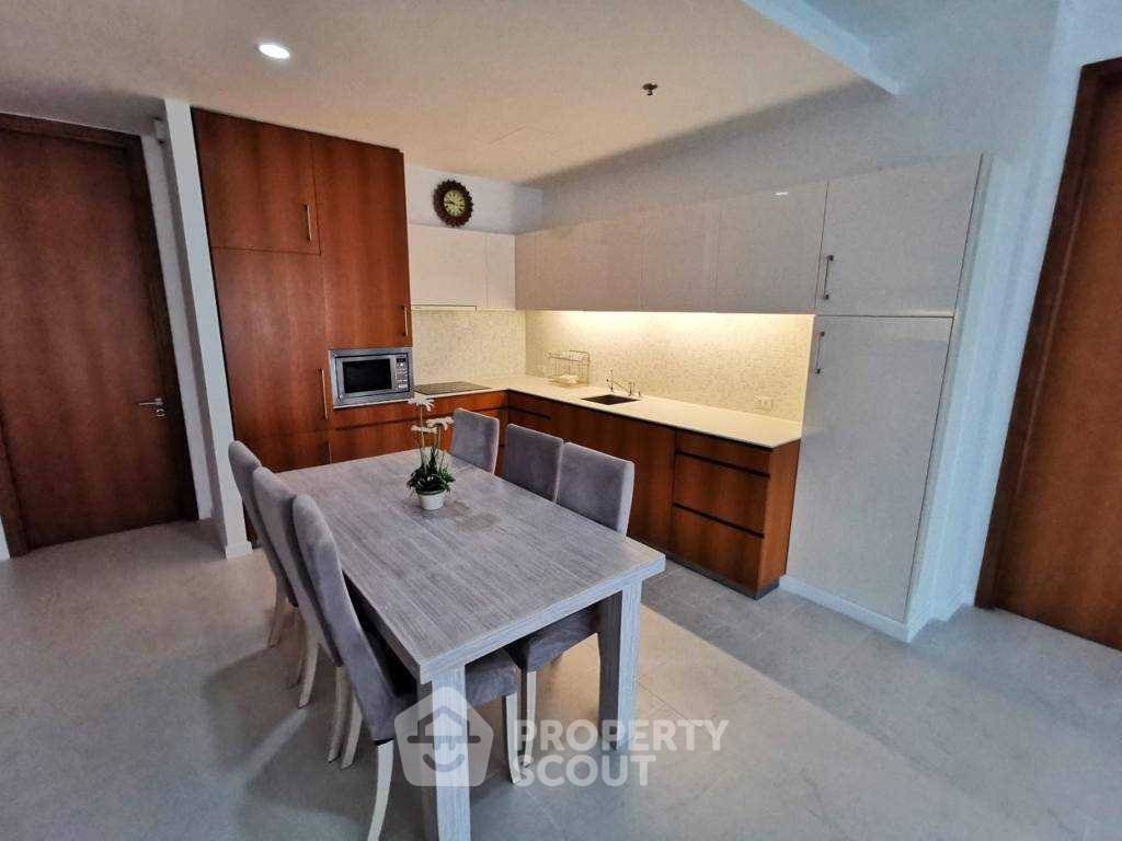 picture 2-BR 107 Sqm Southpoint Pattaya Condo In Phratamnak (ID 2804138) - 6/17