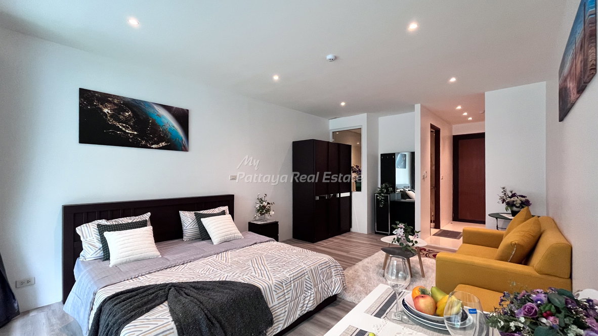 picture 🛏️ Studio - 🛁 1 Bath - 🏙️ Pool View - 🇹🇭 THAI name - 🏢 Diamond Suites Resort Pattaya - Ref: DS42 - 7/12