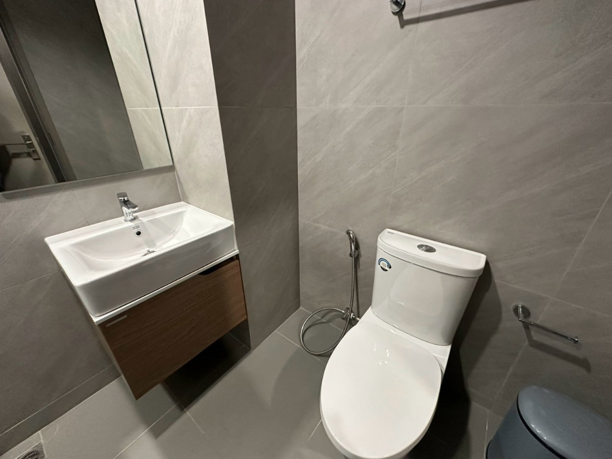 รูป For Rent: Ideo Sukhumvit-Rama 4 Fully Furnished unit with nice view near BTS Phrakhanong - รูปที่ 9/10