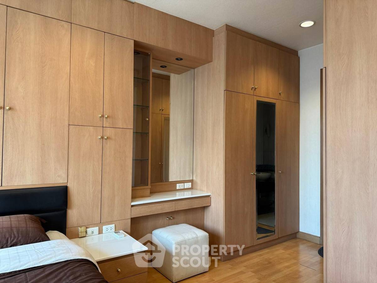 รูป ใกล้ BTS อโศก 200 เมตร | 2 ห้องนอน ชั้น 17 Citi Smart Sukhumvit 18 (ID 3022794) - รูปที่ 8/12