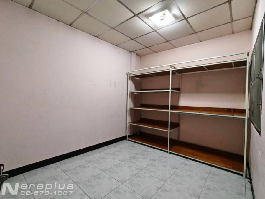 รูป 69070408 : ขายทาวน์เฮ้าส์ 2 ชั้น ขนาด 20 ตรว. หมู่บ้านบูรพาวิลล่า 12 ซอยวัดเวฬุวนาราม 16 ดอนเมือง ทำเลดี คุ้มค่าคุ้มราคาจับต้องได้ง่าย - รูปที่ 10/13