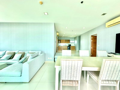 Condos for rent : For Rent: Casalunar Paradiso – Spacious 3BR Sea View Unit with Home-like Comfort (150 sq.m.)