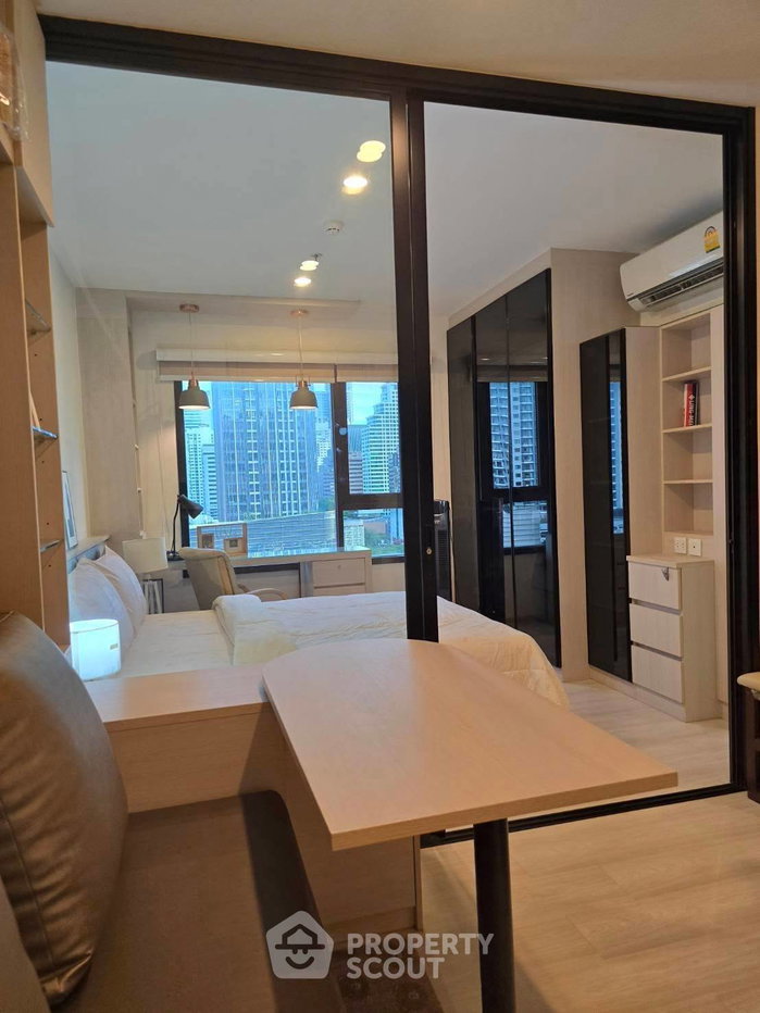 picture 1-BR Condo At Life Asoke In Bang Kapi Near ARL Makkasan (ID 3189158) - 1/12