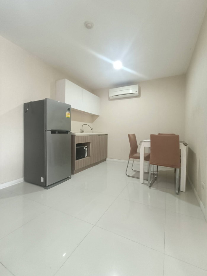 รูป ให้เช่า คอนโด อิลิเม้นท์ ศรีนครินทร์ *ห้องใหญ่พิเศษ* ที่ Line: @homefinder - รูปที่ 4/9